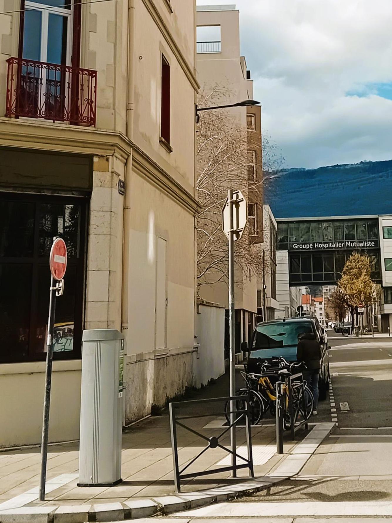 101 - Appart Renove Avec 1 Chambre Spacieuse - Tram Et Clinique Mutualiste A 1 Min Grenoble Esterno foto